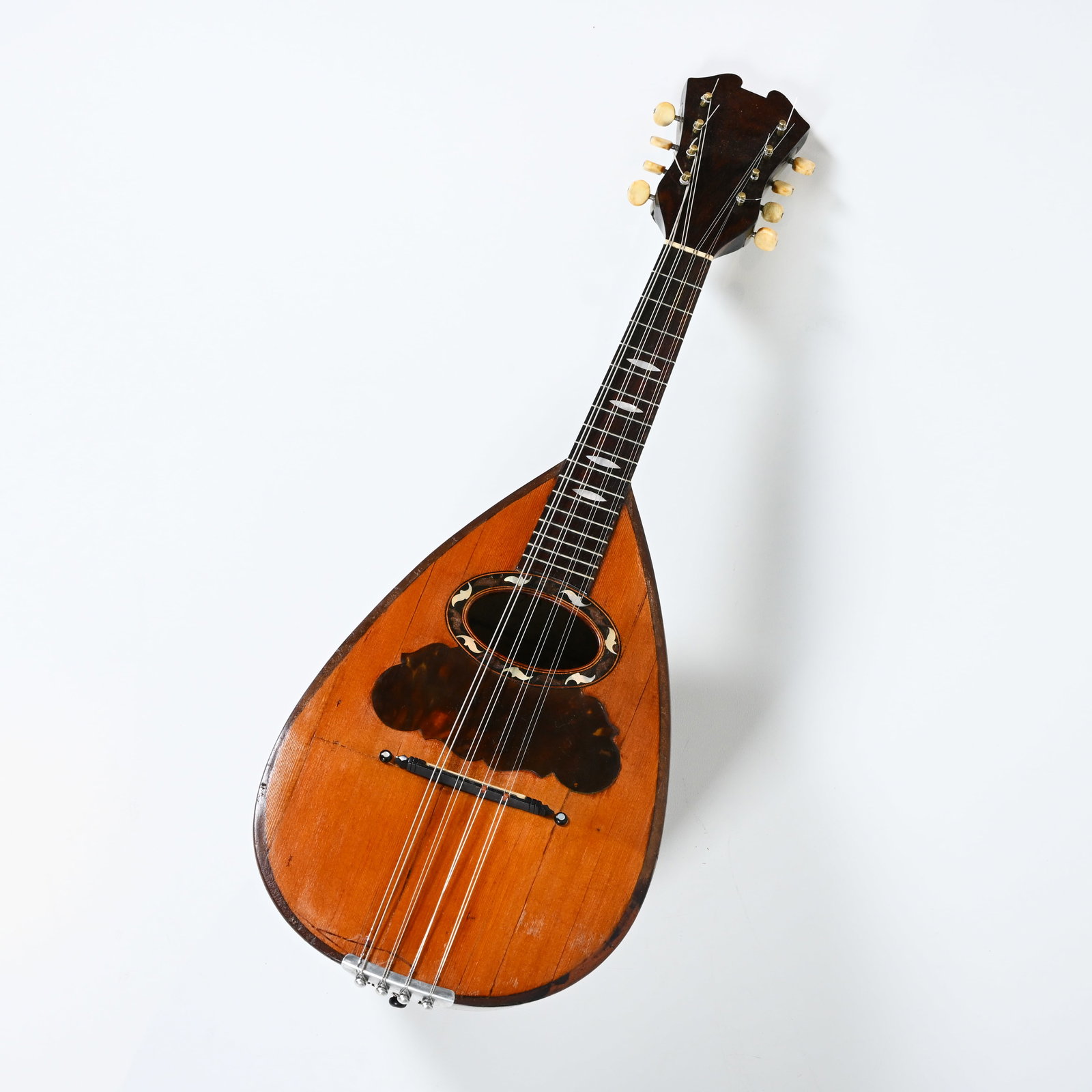 Mandolin built by Fernando del Perugia, 1894, San Cresci, Florence, Italy, with label on the inside (1 of 5)
