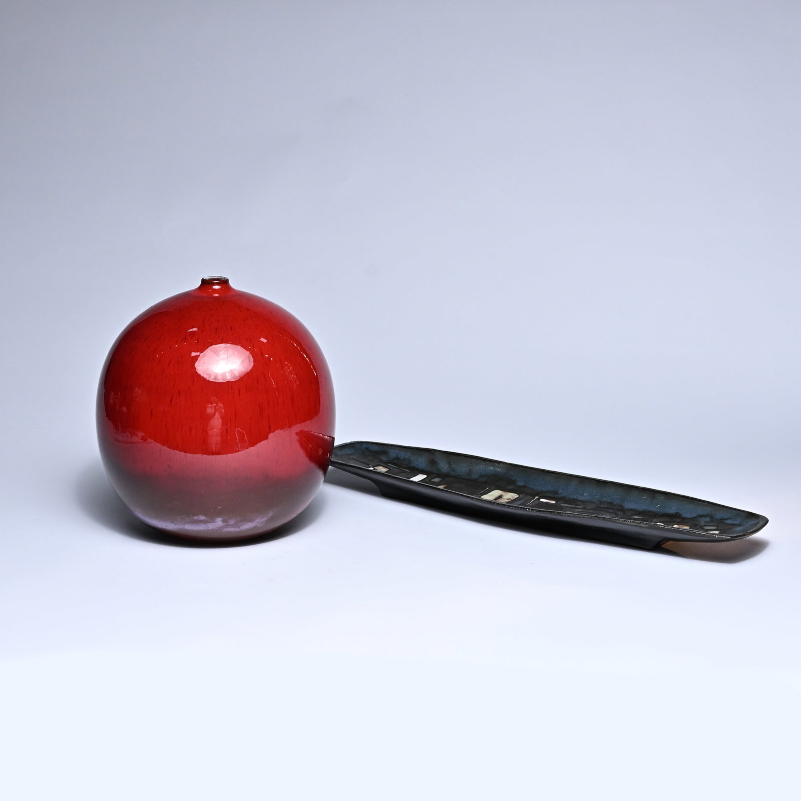 Red ceramic spherical vase, signed Perignem and a ceramic dish, 1960s (1 of 10)