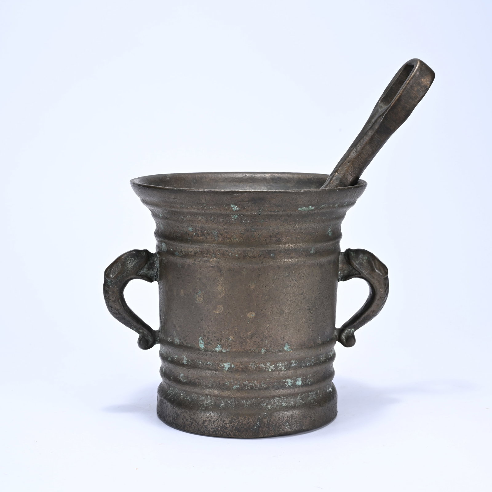 Bronze cylindrical mortar with horizontal grooves and dolphin-shaped handles, with Gothic pestle, (1 of 7)