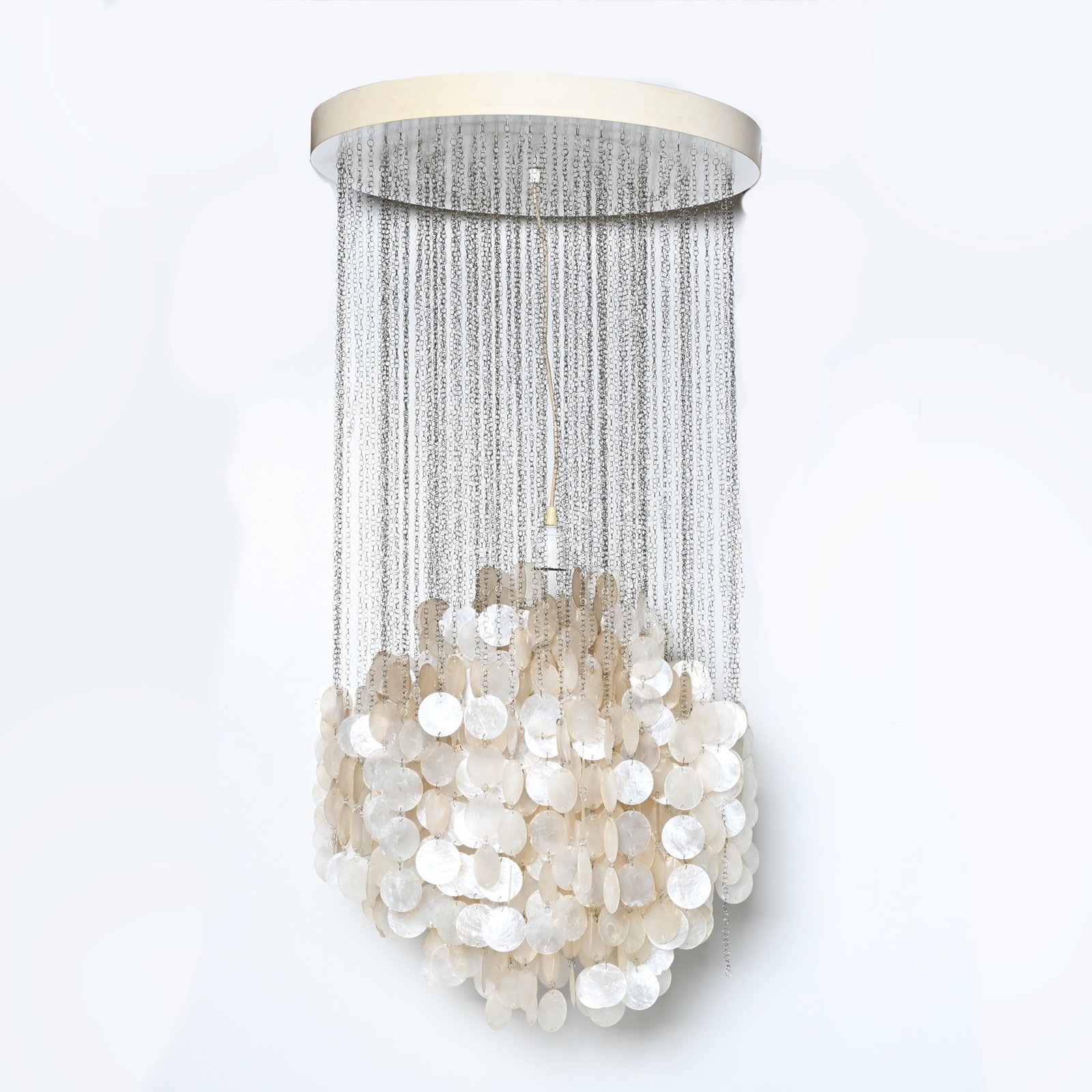 Verner PANTON lamp FUN 4, pendant lamp with a cluster of mother-of-pearl discs, manufacturer Luber, (1 of 11)