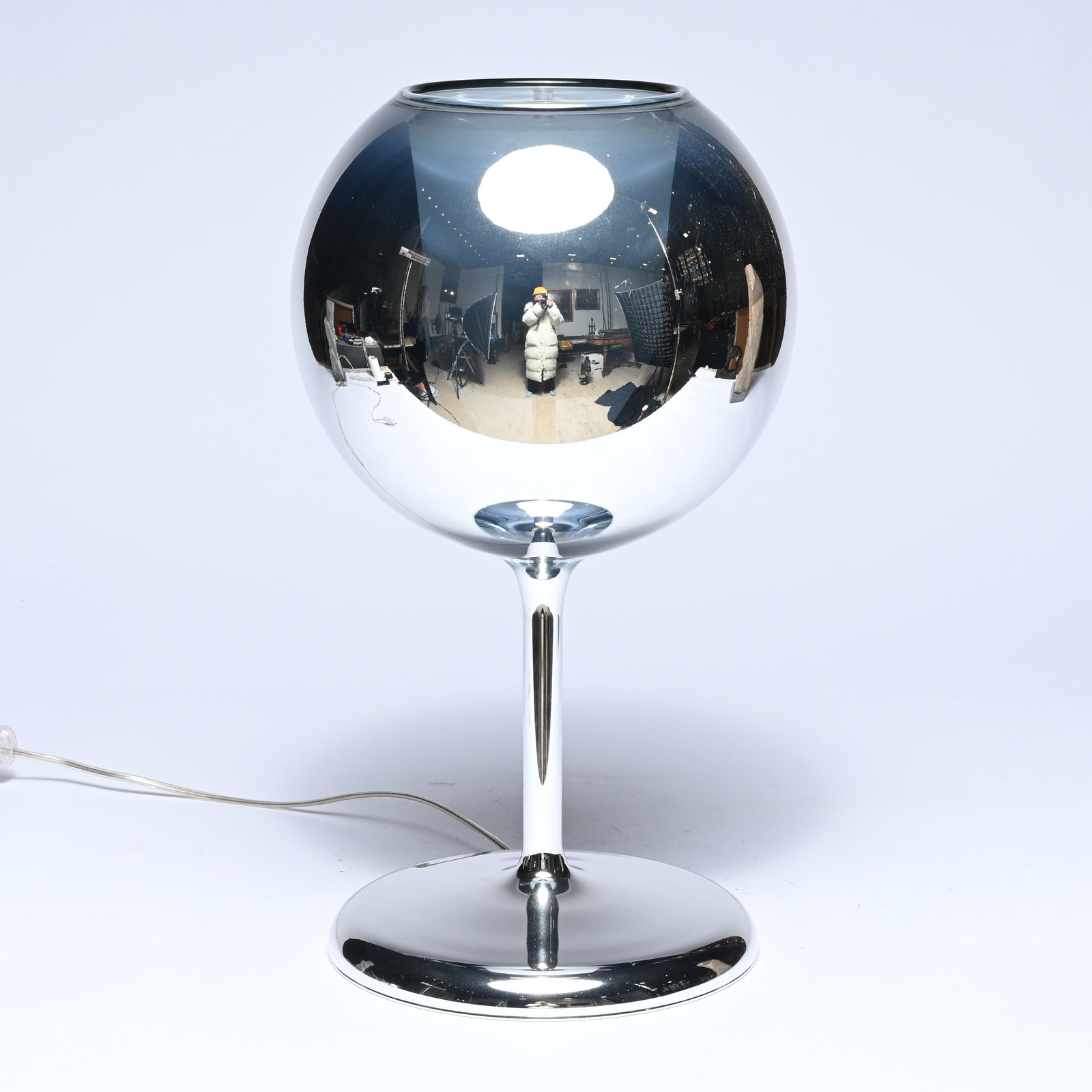 Penta, ‘Glo’ table lamp (1 of 8)