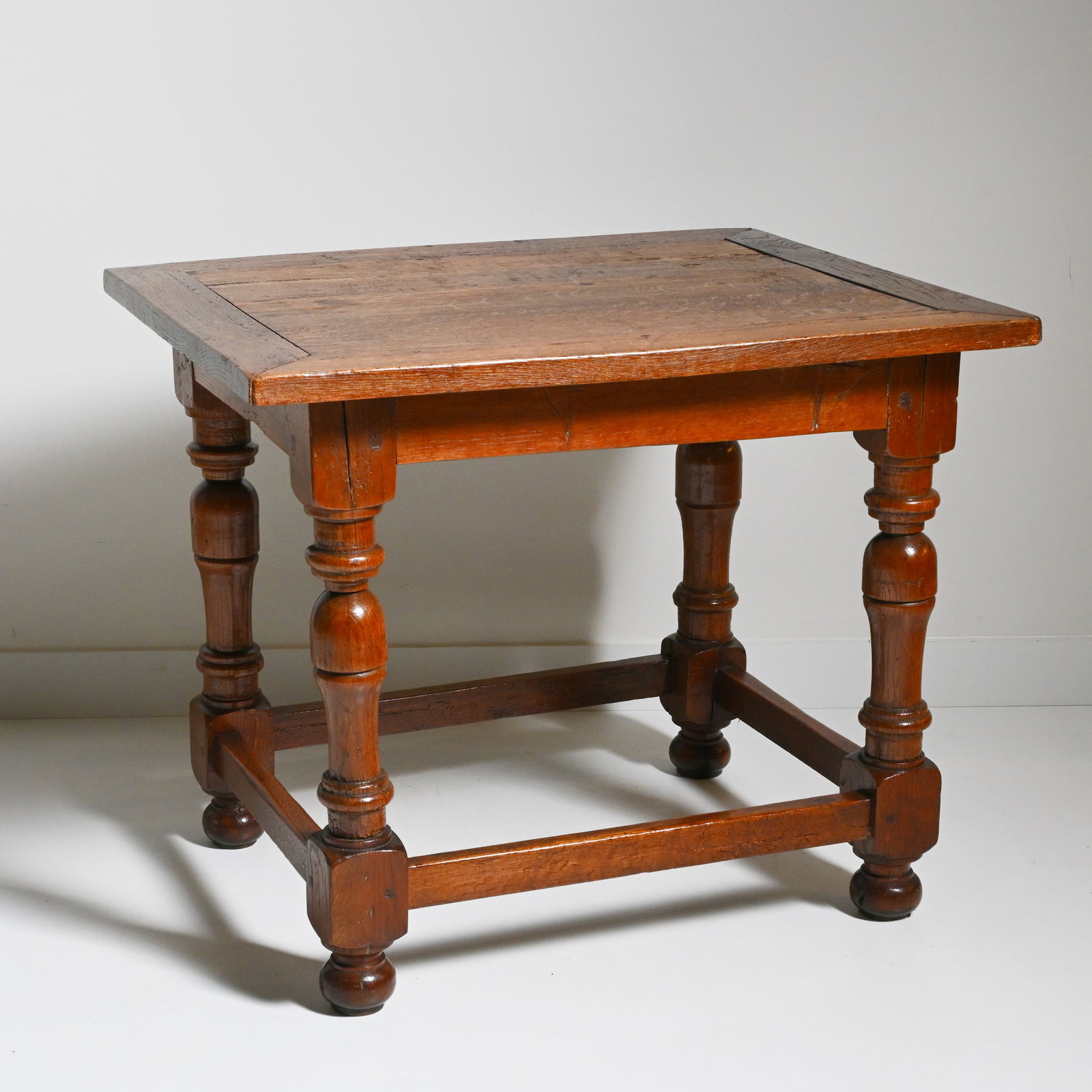 Solid oak Flemish writing desk with baluster legs, 18th century (1 of 6)