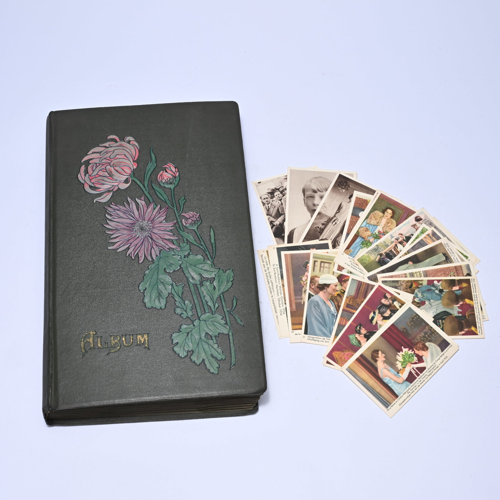 Travel album with postcards (approx. 350 pieces) (1 of 7)