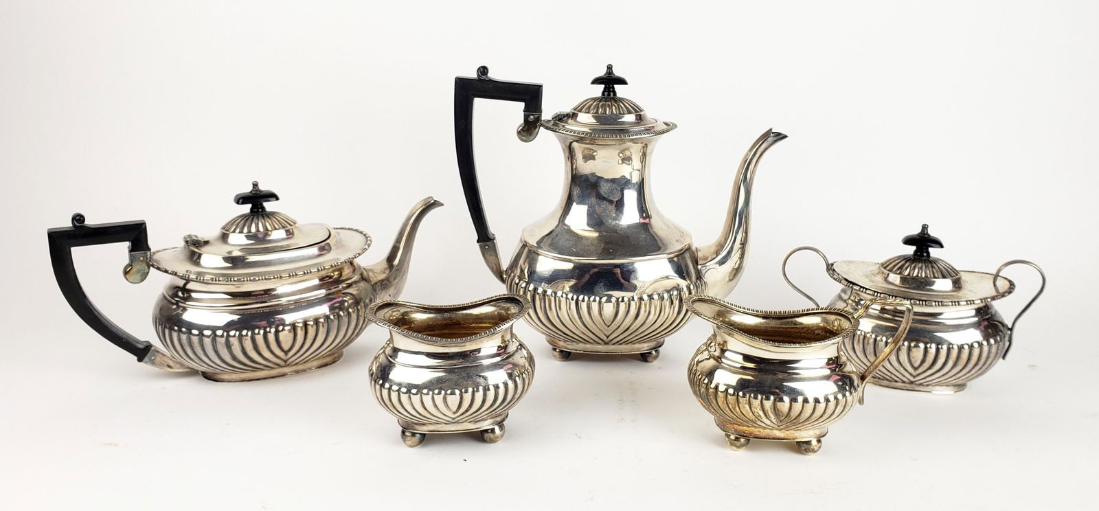 5 Pc. Art Deco Sheffield Silverplated Teaset (1 of 7)