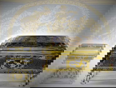 19th C. Crystal Moser Box