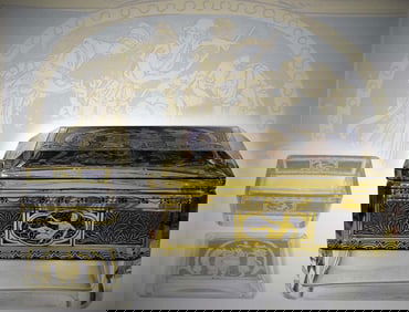 19th C. Crystal Moser Box