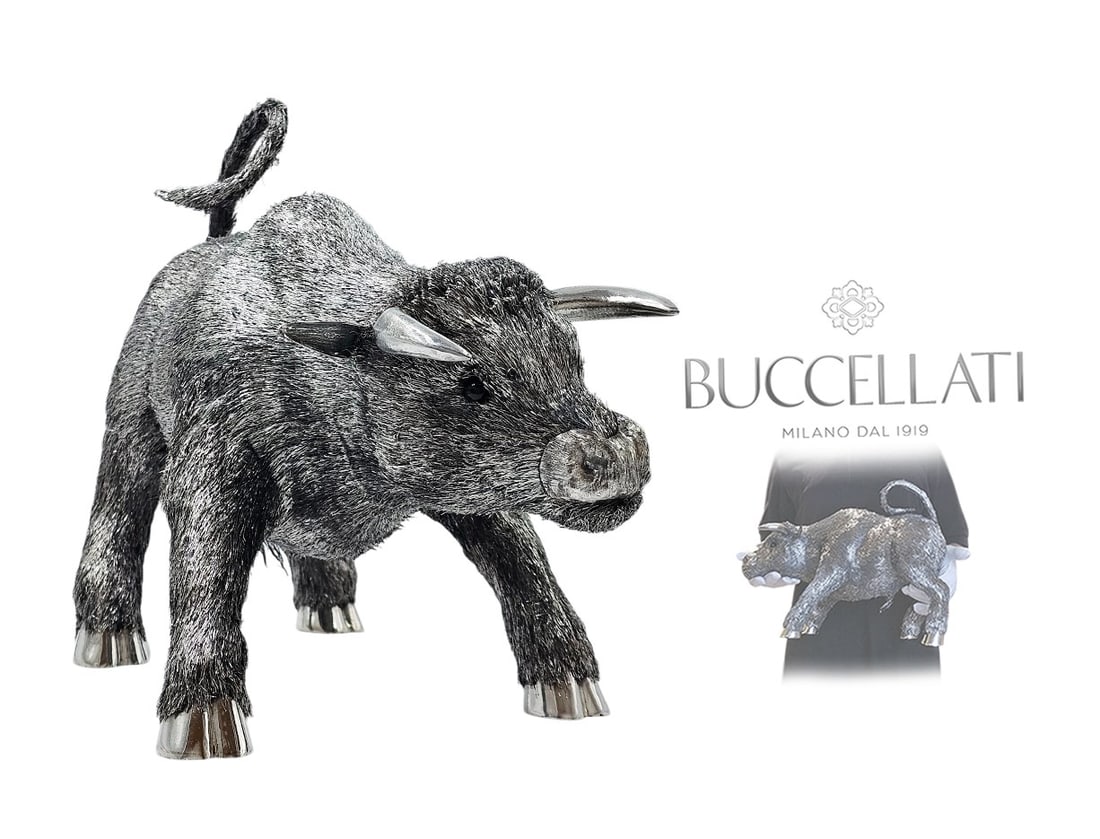 M. Buccellati (2,114g) Sterling Silver Decorative Furry Bull Figurine: M. Buccellati (2,114g) Sterling Silver Decorative Furry Bull Figurine. H 12" x W 8 1/2" x L 14 1/2"