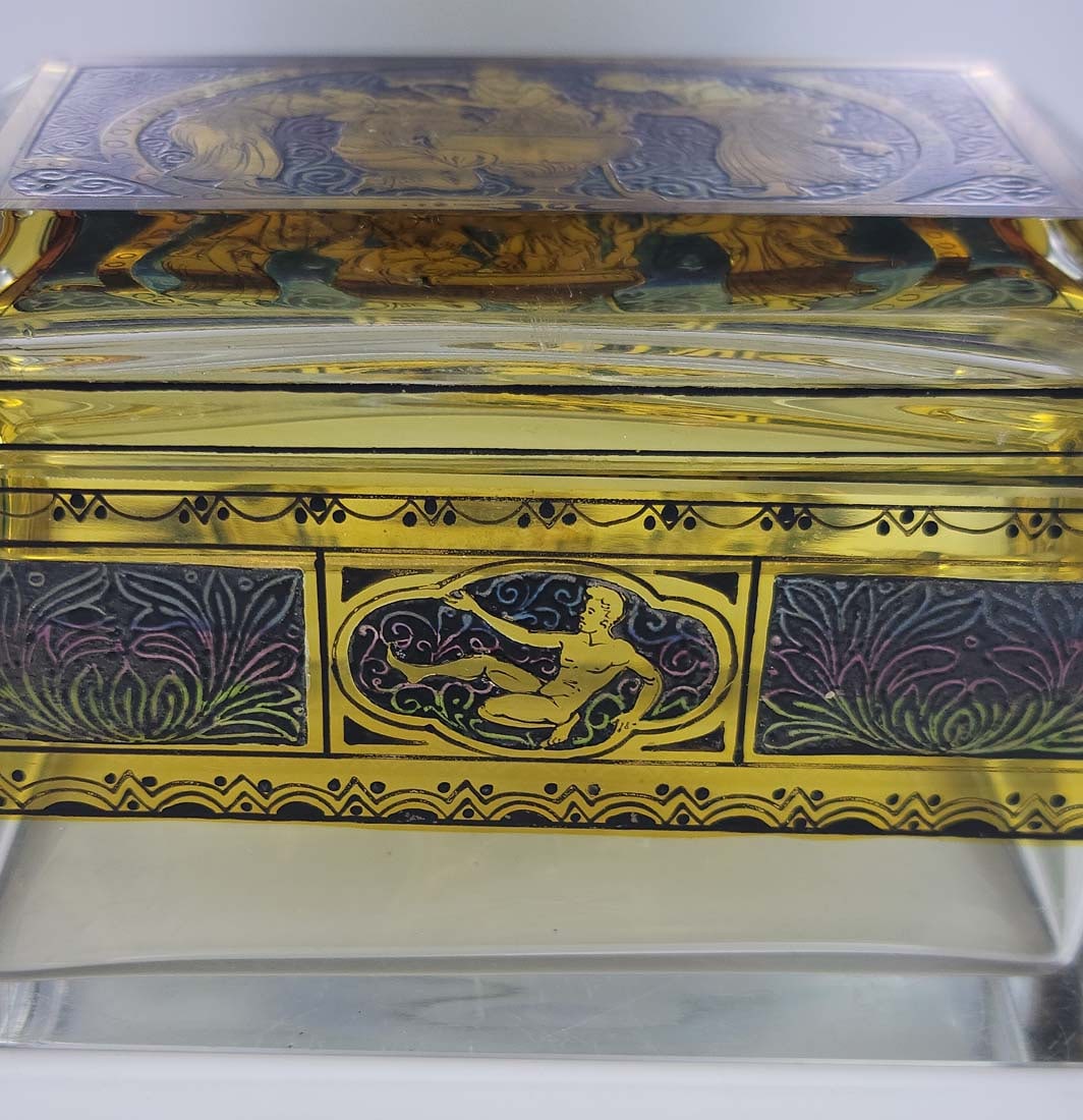 19th C. Crystal Moser Box - 4