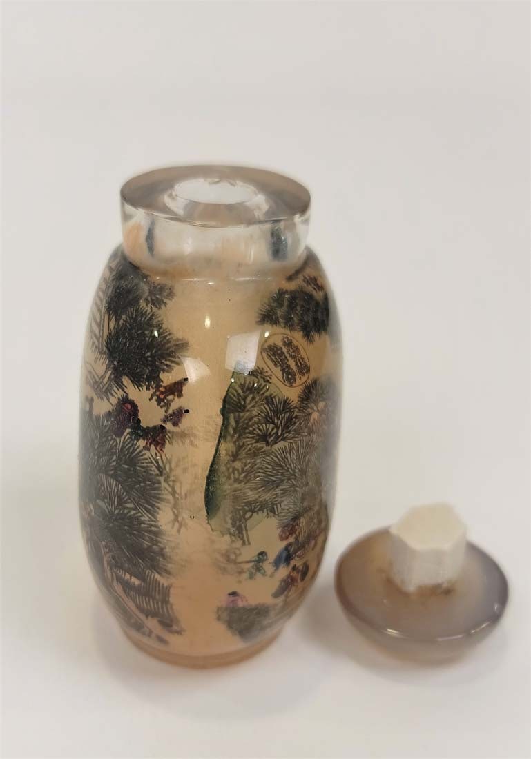 Chinese Hand Painted Oval Snuff Bottle - 4