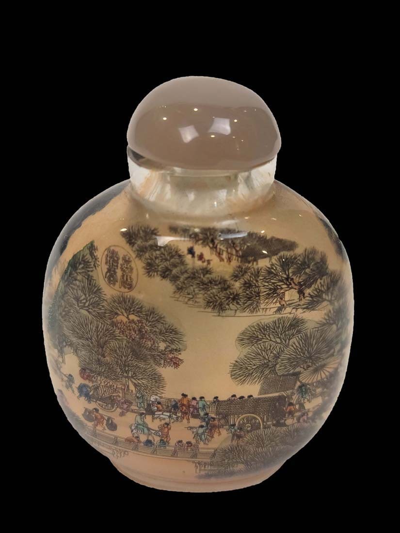 Chinese Hand Painted Oval Snuff Bottle (1 of 4)