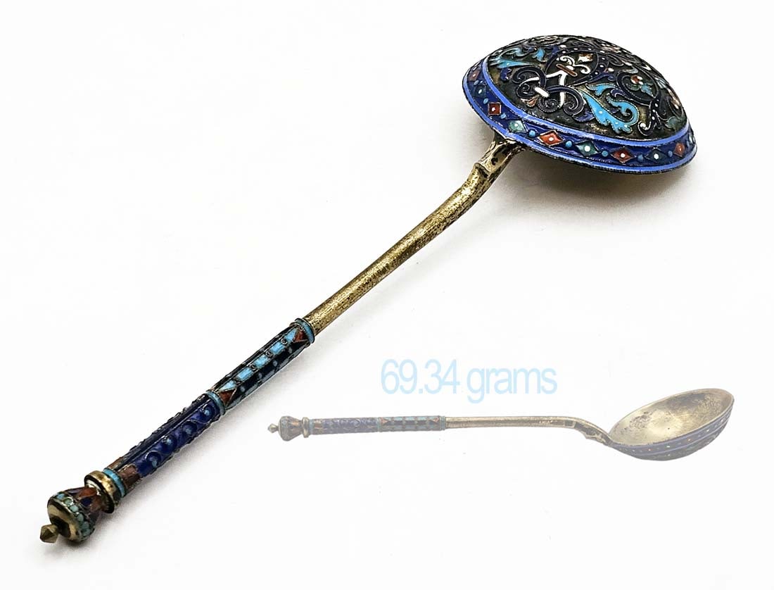 19th C. Faberge Style (69.34 grams) Russian Enamel Silver Gilt Large Spoon: 19th C. Faberge Style (69.34 grams) Russian Enamel Silver Gilt Large Spoon. W2 1/2" x L 7 7/8"