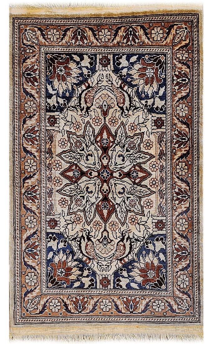 Iran Hand Knotted Silk Persian Rug Leaf Pattern: Iran Hand Knotted Silk Persian Rug Leaf Pattern. 29" x 15 1/2"