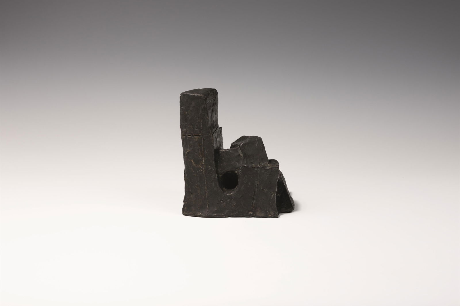 Fritz Wotruba: Kleine sitzende Figur - 5