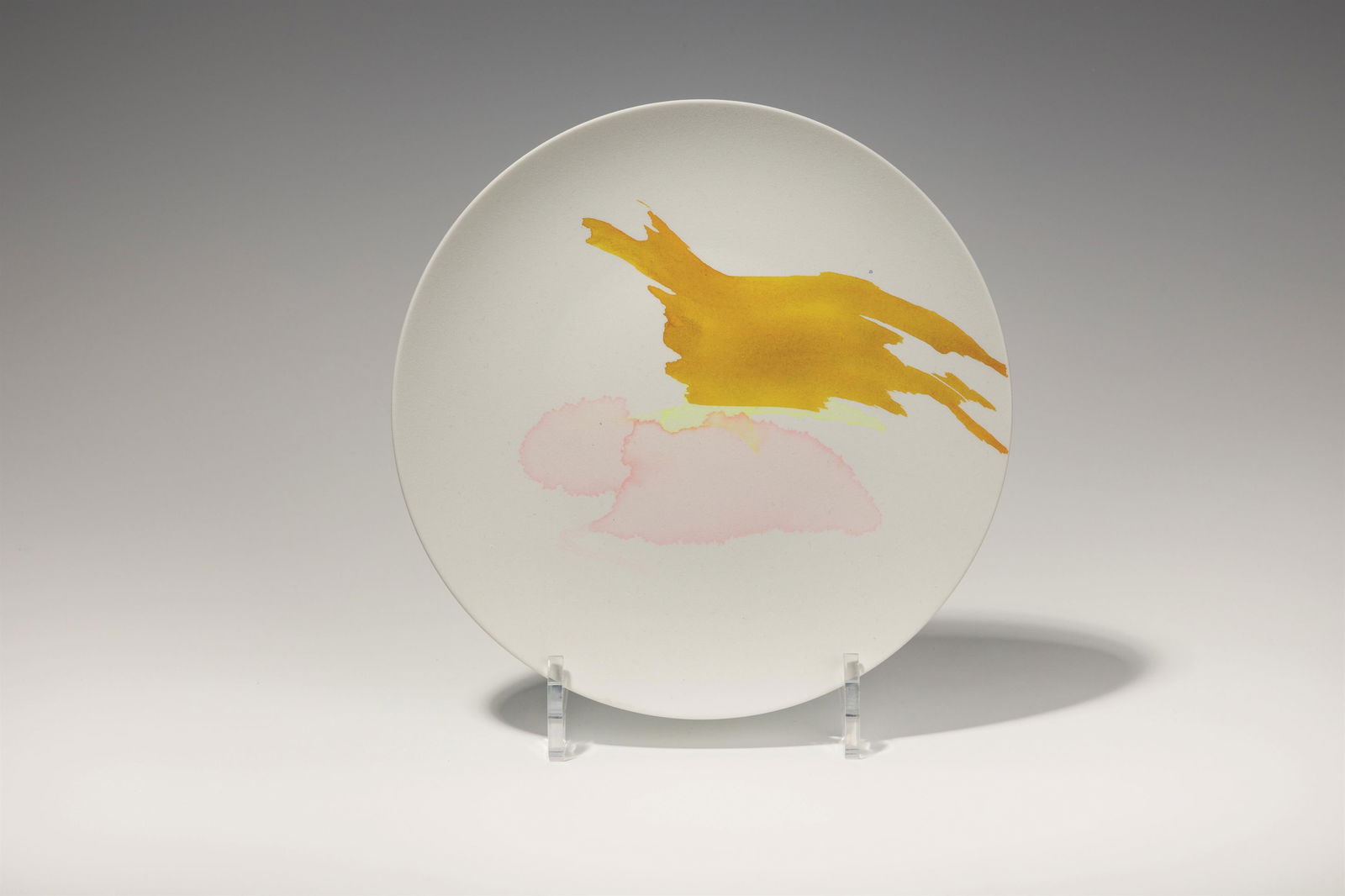 Jason Martin: o.T. (Sonderedition): Jason Martin o.T. (Sonderedition) 2014 Limoges-Porzellanteller, bemalt Ø 21 cm Galerie Thaddeus Ropac; seither österreichische Privatsammlung Jason Martin Untitled (Special Edition) 2014