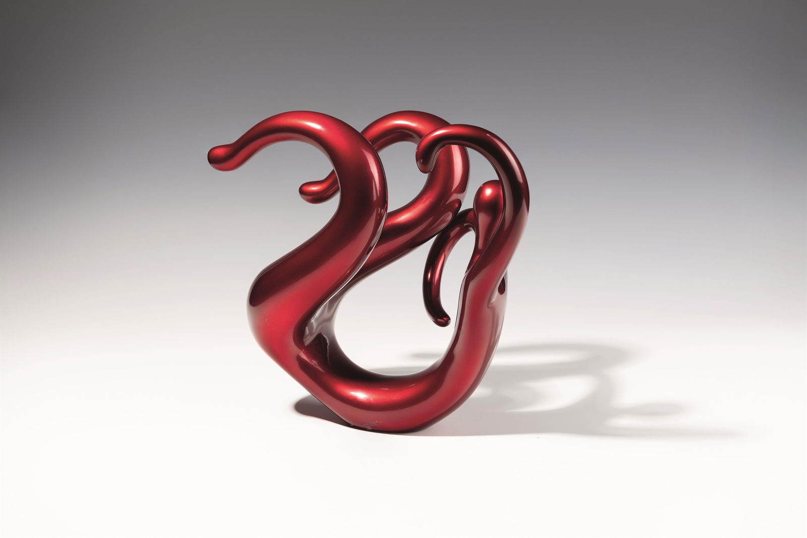 Mario Dalpra: Fröhliches Erwachen: Mario Dalpra Fröhliches Erwachen 2015 Bronze H. 34,5 cm Monogrammiert und datiert auf der Standfläche: MD, 15 österreichischer Privatbesitz Auf der Seite und Unterseite befinden sich