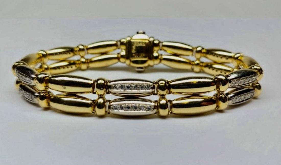 Chimento 18k Yellow Gold Diamond Bracelet: Chimento 18k Yellow Gold Diamond Bracelet Approx 1 1/2 Carats in Total Diamond Weight, Weight 27.9 Grams, Length 7". Retails for over $9000.