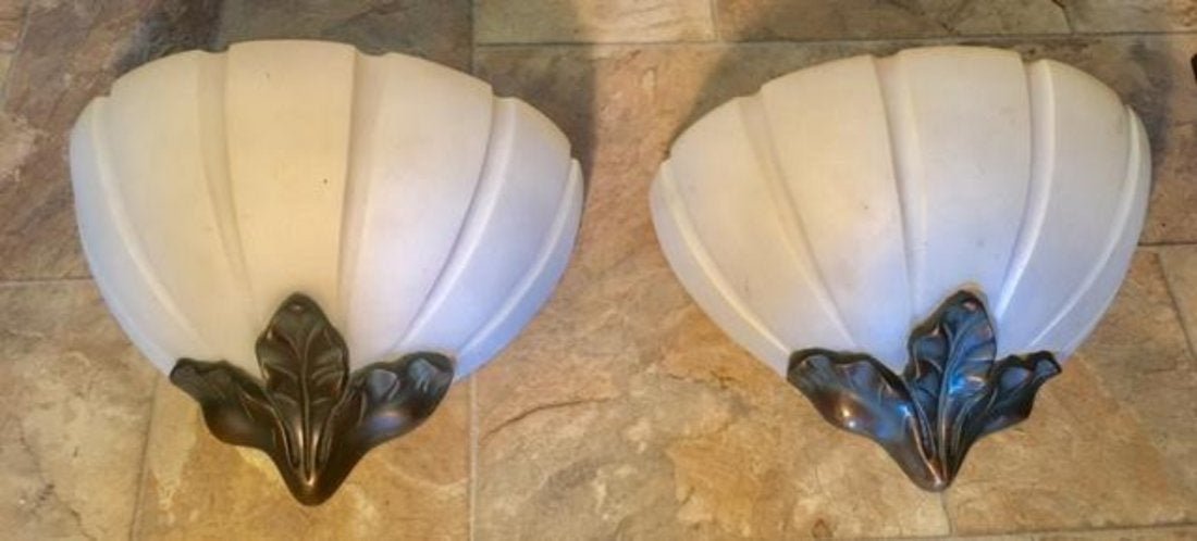 Pair of Art Nouveau Lucite Wall Sconces Pockets Floral: Pair of Art Nouveau Lucite Wall Sconces Pockets Floral Motif. Each Measures: 13.5"L x 9"H x 7"D. In house shipping is available, buyer pays shipping cost.