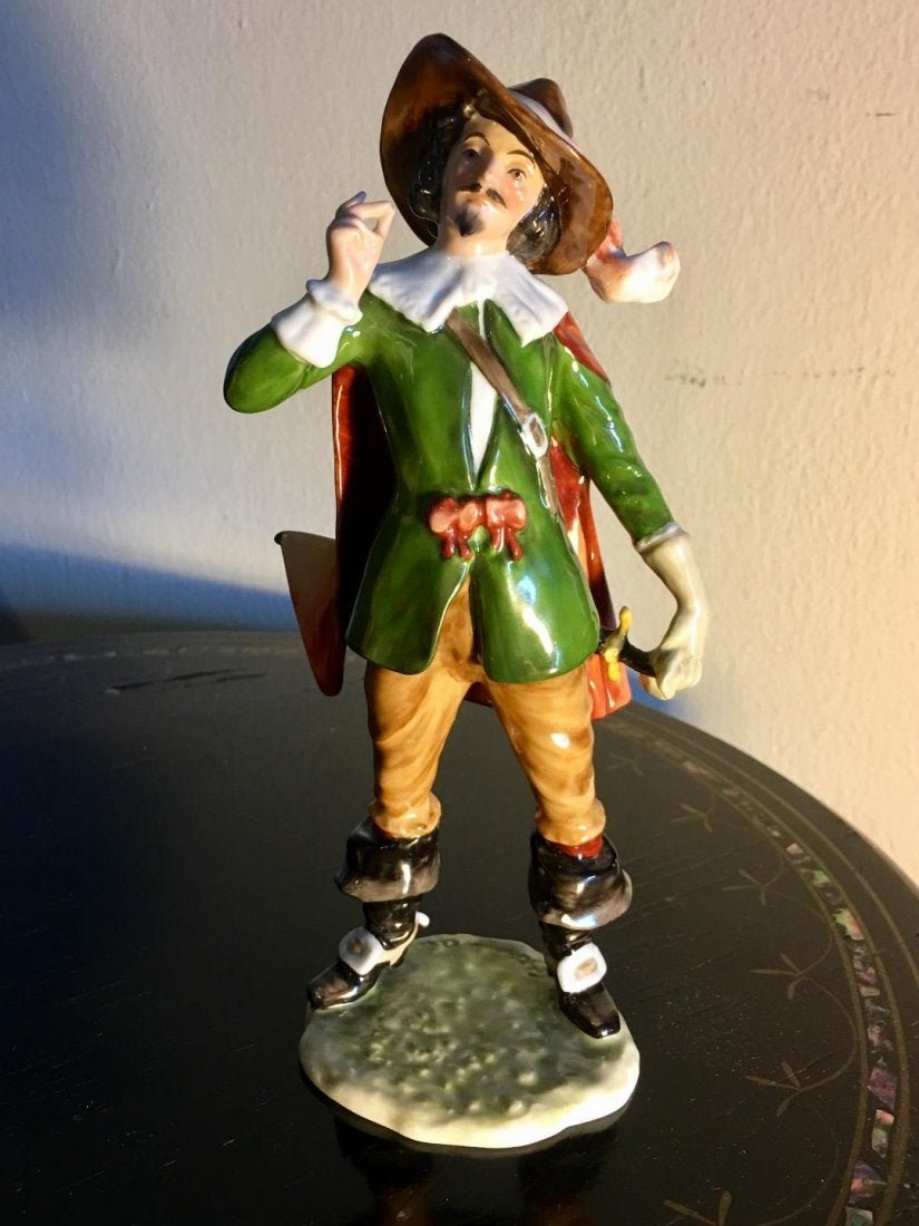 Kaiser German Porcelain Figurine Musketeer D'Artagnan: Kaiser German Porcelain Figurine of D'Artagnan, main character of "The Three Musketeers" by Alexandre Dumas. Designed by sculptor G. Bochmann. Model number 439. Artist signed on the base, marked on th