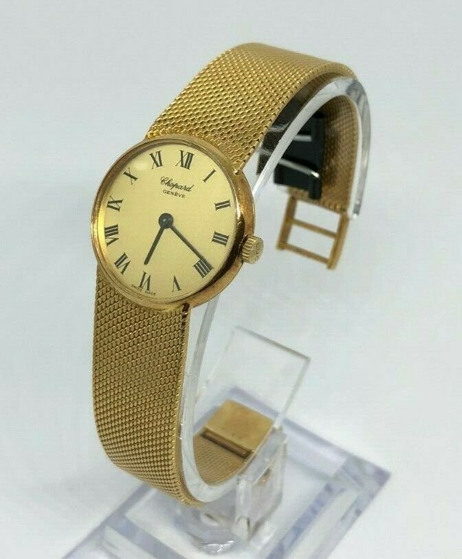 Chopard 18k Gold 23mm Self Winding Ladies Watch: Chopard Model 4029 18k Gold Case 23mm Self Winding Ladies Watch. WILL FIT A WRIST UP TO 6". Excellent condition, works well & keeps time. Comes with original box. In house shipping is available, buyer
