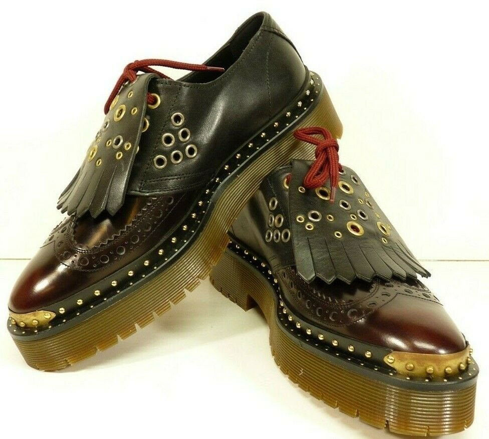 NEW Mens Burberry Two Toned Leather Bissett Fringe Shoe: NEW Men's Burberry Two Toned Leather Bissett Fringe Detail Lace Up Platform Shoes size US 7.5 / EUR 38.5. Retail price $895. Box and Dust-bag Included. In house shipping is available, buyer pays shipp