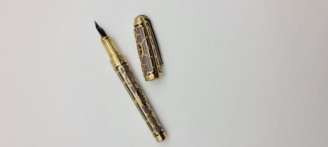 S.T. DUPONT NEW YORK 5TH AVE LIMITED EDITION 5 PIECE SE