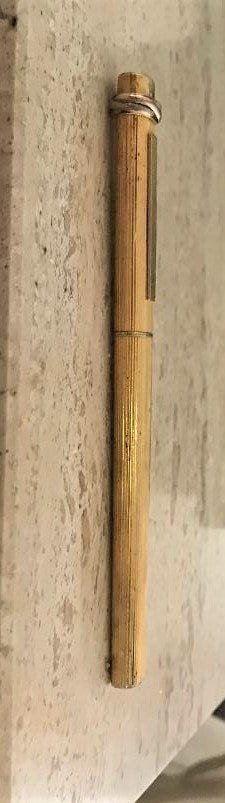 Cartier Gold Plated Pen: Cartier Gold Plated Pen . In good condition .