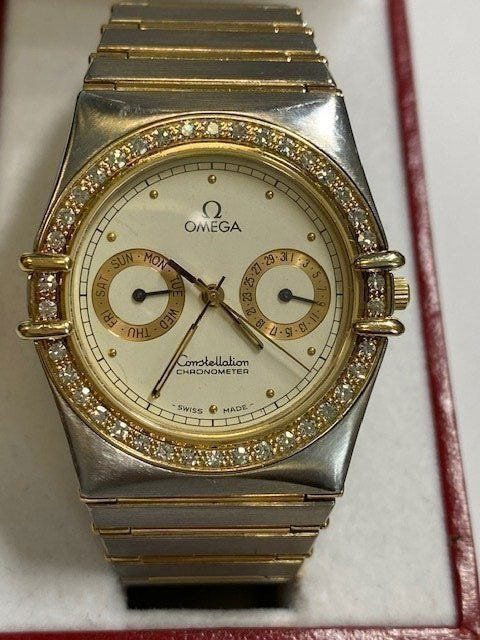 Omega Constellation Manhattan quartz chronometer Watch (1 of 6)