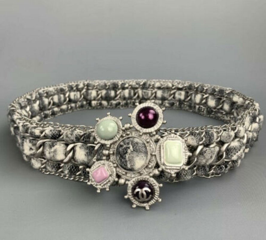 Rare CHANEL Fall 2005 Gray Marbled Chain Medallion Belt (1 of 5)