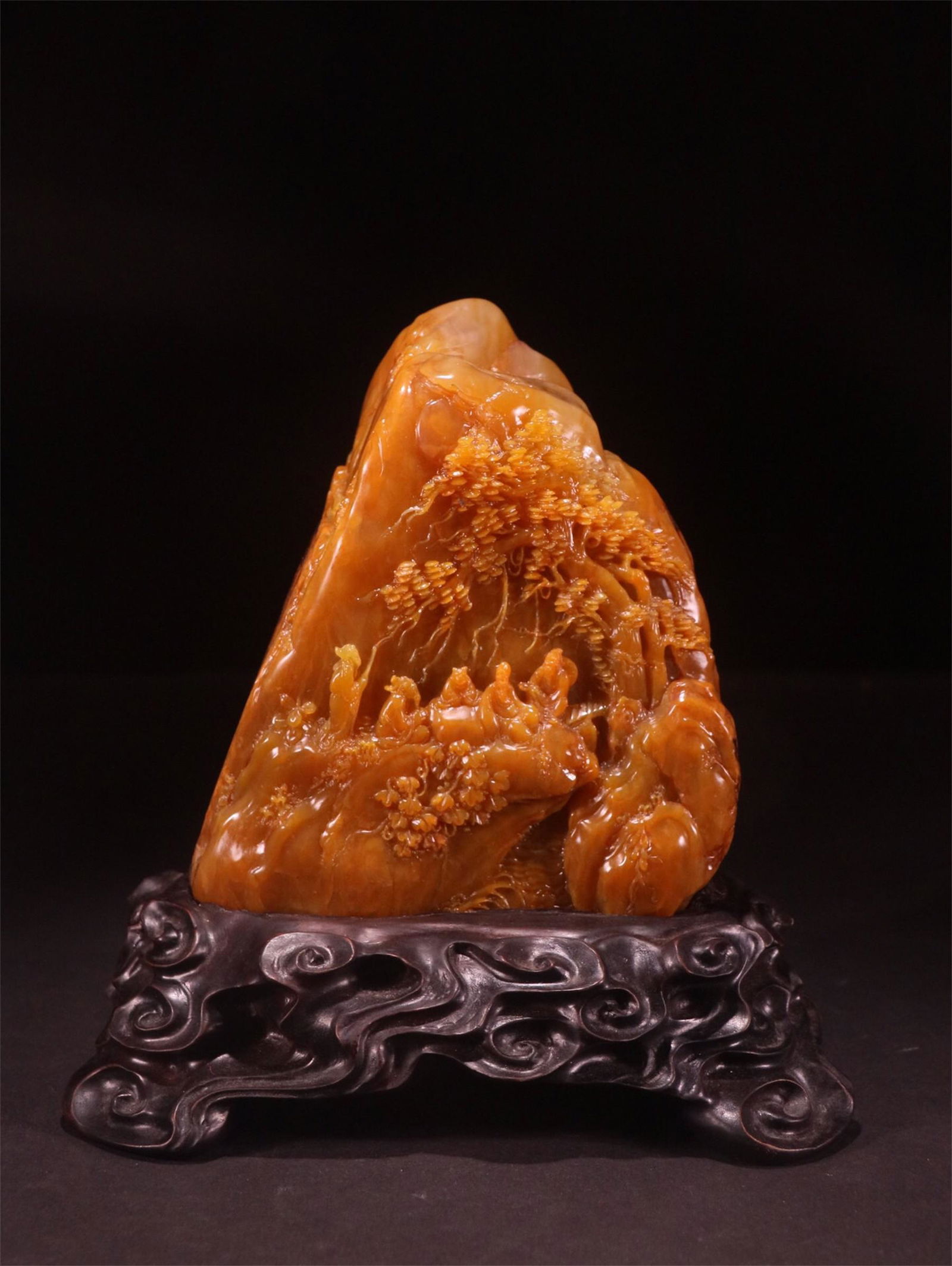 A Chinese Carved Tianhuang Decoration