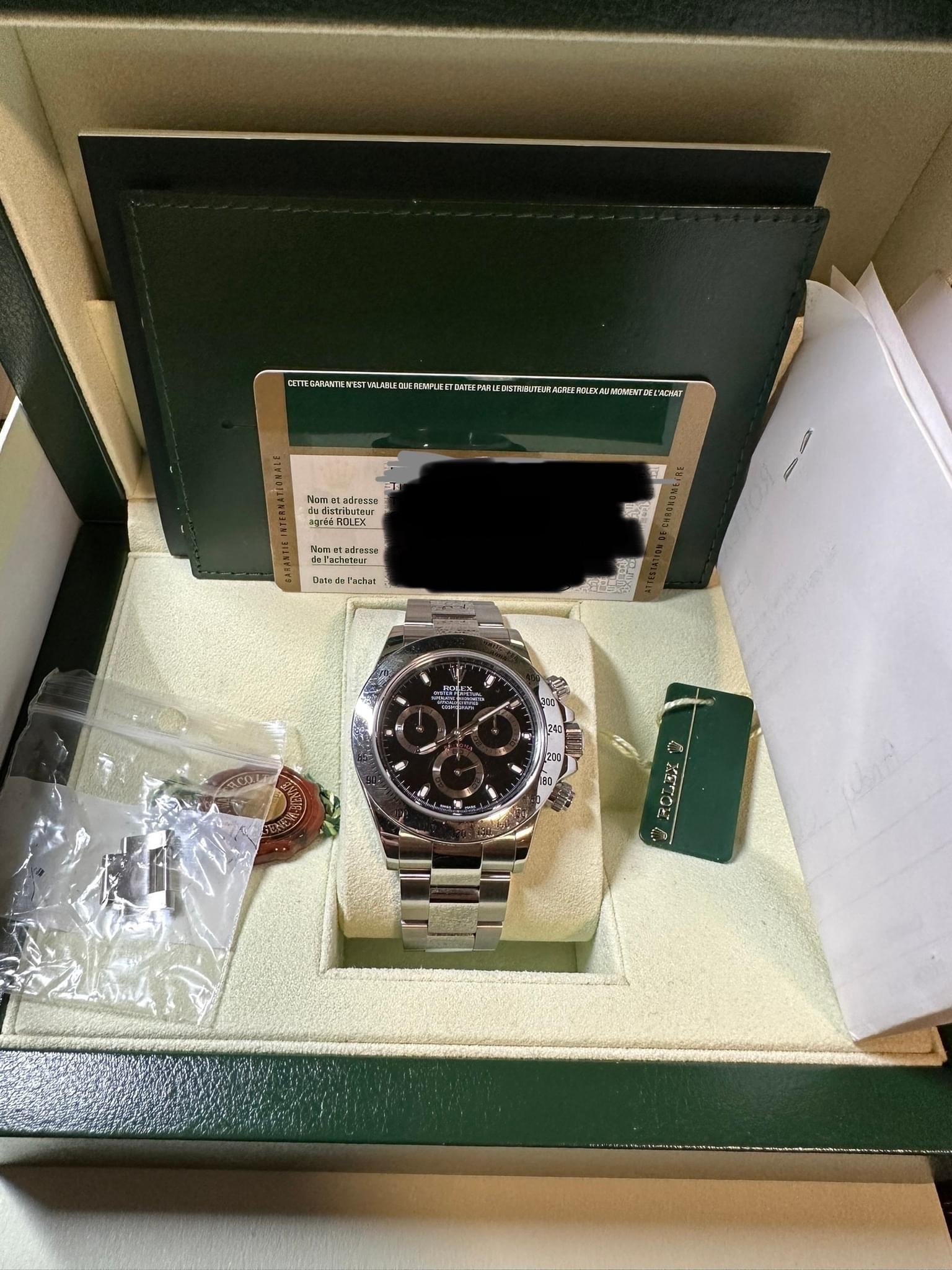 Pre-Owned 40mm Daytona Rolex Black Dial comes with box: Pre-Owned 40mm Daytona Rolex Black Dial comes with box and papers -- Pre-Owned 40mm Daytona Rolex comes with box and papers #PAPPS95550v7