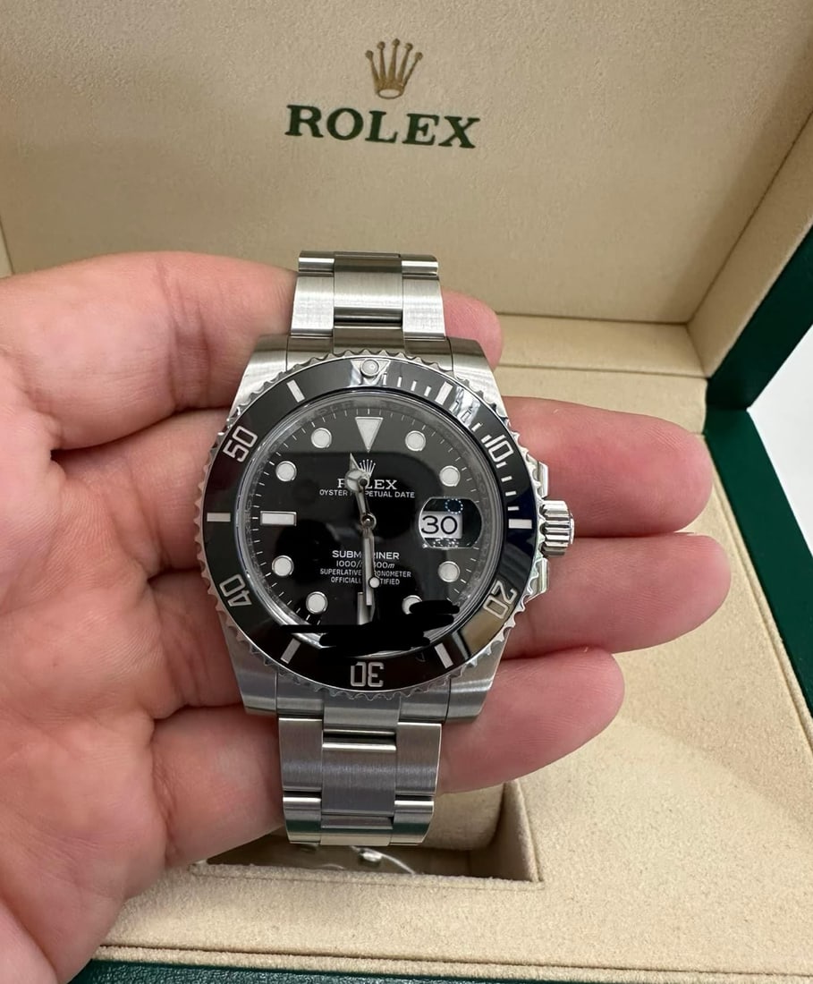 Brand New Rolex Submariner Datejust Comes with Box & Papers: Brand New Rolex Submariner Datejust Comes with Box & Papers -- Brand New Rolex Submariner Datejust Comes with Box & Papers #PAPPS13201v11