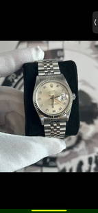 USED ROLEX 36 MM COMES W/FACTORY DIAMONDS IN LIKE NEW CONDITION COMES WITH BOX & APPRAISAL: USED ROLEX 36 MM COMES W/FACTORY DIAMONDS IN LIKE NEW CONDITION COMES WITH BOX & APPRAISAL -- USED ROLEX 36 MM COMES W/FACTORY DIAMONDS IN LIKE NEW CONDITION COMES WITH BOX & APPRAISAL #PAPPS10645v8