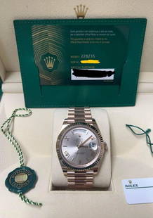 Rolex Day-Date 40mm Rose Gold Sundust Roman Dial Ref 228235 Comes with Box: Rolex Day-Date 40mm Rose Gold Sundust Roman Dial Ref 228235 Comes with Box and Papers #PAPPS12668v8