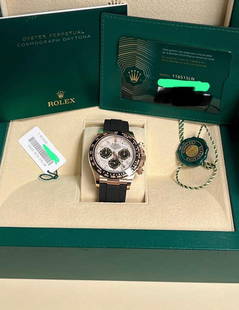 Extremely Rare New 40mm 18k Rose Gold Daytona Meteorite Dial on Oyster Flex: Extremely Rare New 40mm 18k Rose Gold Daytona Meteorite Dial on Oyster Flex Band comes with Box and Papers #PAPPS13678v8