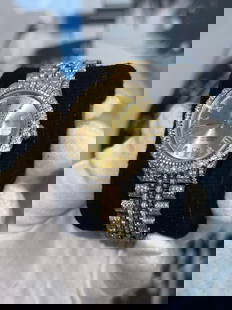 Custom 36mm Fully Diamond Rolex (12 cttw Diamond, G-H, SI1-SI2) comes with: Custom 36mm Fully Diamond Rolex (12 cttw Diamond, G-H, SI1-SI2) comes with box and papers #PAPPS97699v7