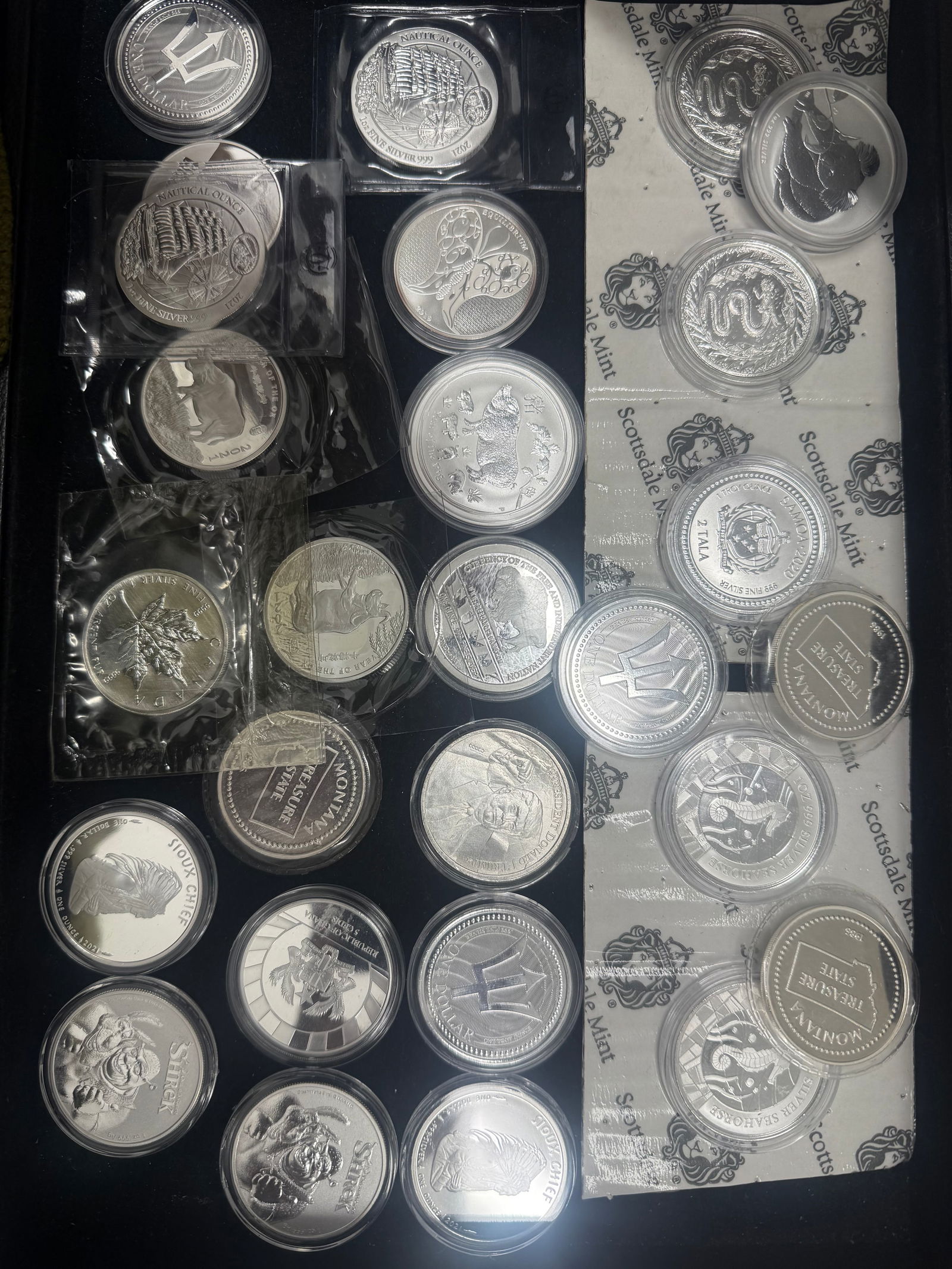 Mixed Lot of Varying Pure 1 Ounce Silver Round Coins .999 25 Pieces: Mixed Lot of Varying Pure 1 Ounce Silver Round Coins .999 Including Scottsdale, Rwanda, Tokelau, Australian, Barbados, Ghana, Niue, Canadian 25 pieces #PAPPS98337v15
