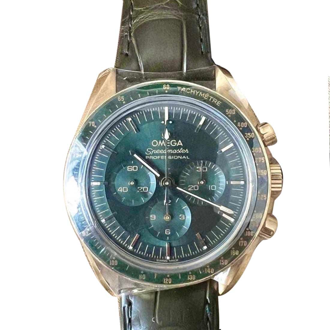 Omega Gold Speedmaster Comes with Box and Papers: Omega Gold Speedmaster Comes with Box and Papers #PAPPS18774v8