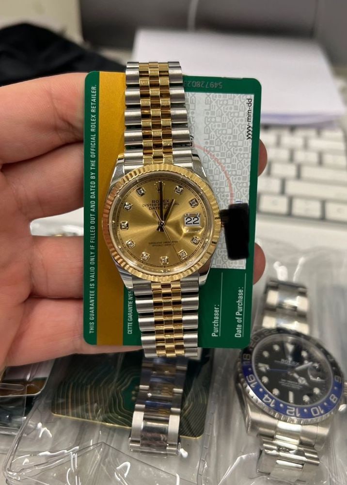 36mm Rolex Champagne Factory Diamond Dial Rolex Comes with Box and Papers: 36mm Rolex Champagne Factory Diamond Dial Rolex Comes with Box and Papers #PAPPS12646v8