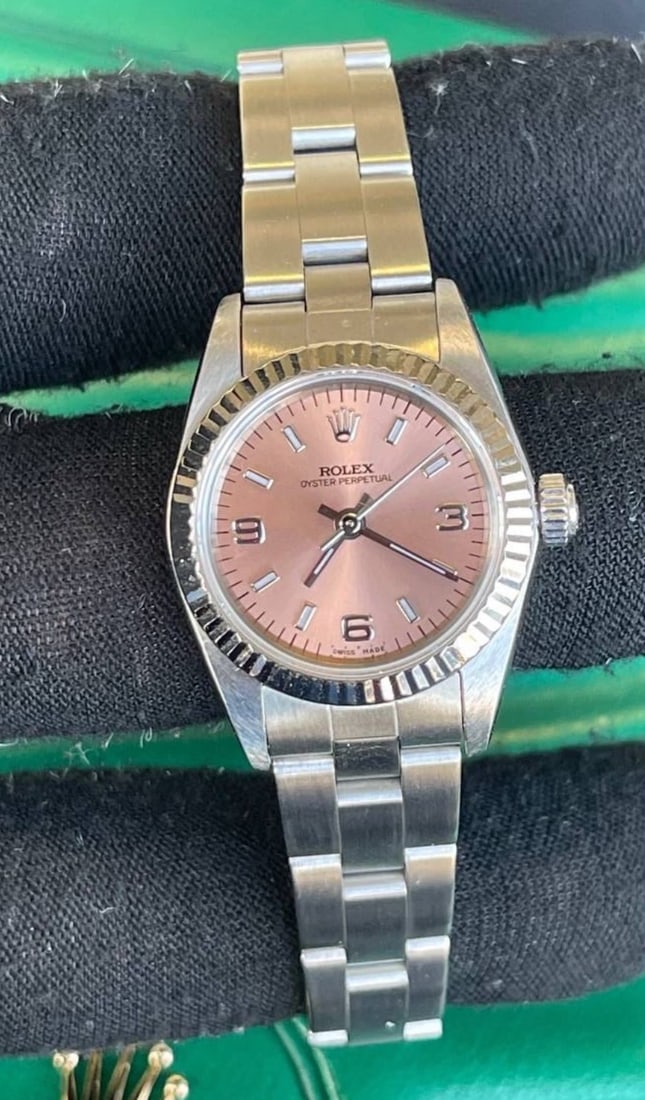 Used Rolex 26mm Pink Dial Comes with Box & Papers: Used Rolex 26mm Pink Dial Comes with Box & Papers #PAPPS12665v8