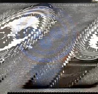 Omega Speedmaster Comes with Box & Papers: Omega Speedmaster Comes with Box & Papers #PAPPS18339v8