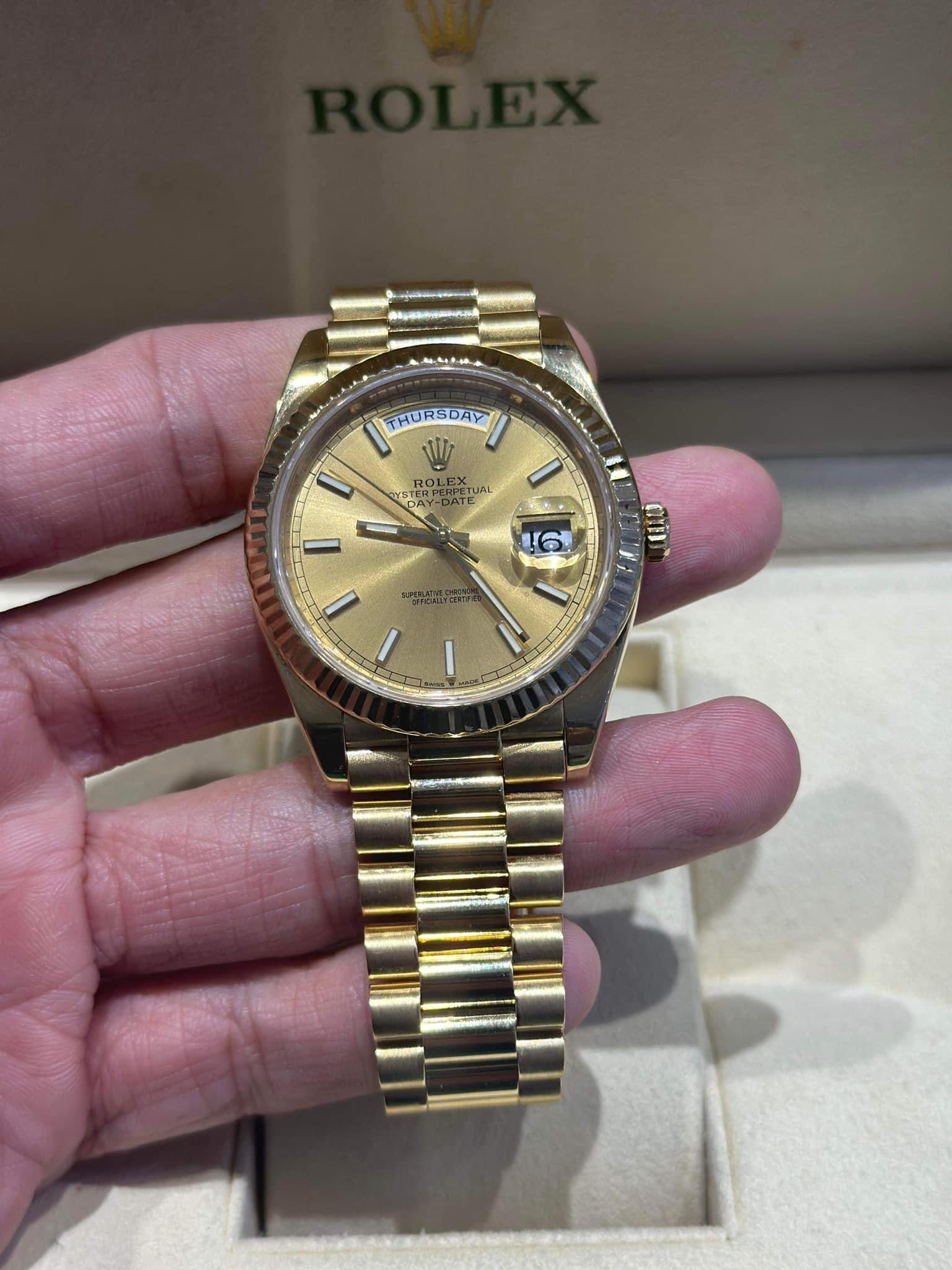 Used Rolex DayDate 40mm Comes with Box and Papers (1 of 1)