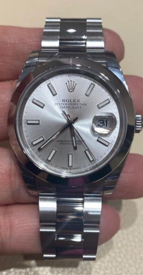 41mm Rolex Datejust Ref 126300 Comes with Box and Papers: 41mm Rolex Datejust Ref 126300 Comes with Box and Papers #PAPPS12649v8