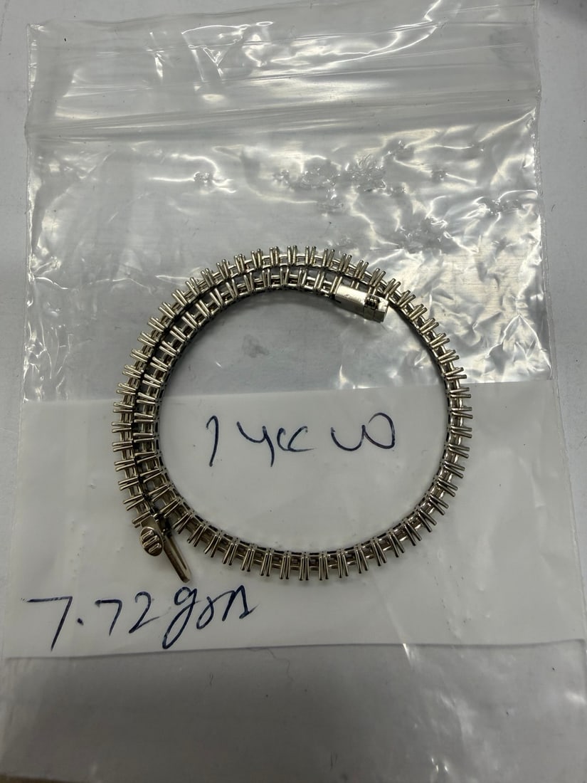 14 K white gold Mounting For Princess bracelet: Total gram 7.72 grm 7 inch; 2.2 and 2.3 mm can fit stone #PAPPS99281v15