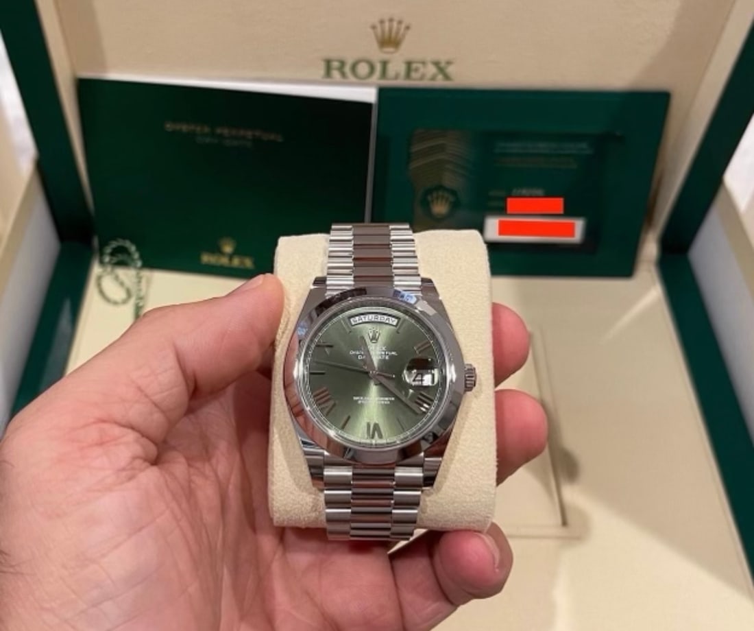 New Platinum 40mm DayDate Green Dial Rolex comes with Box & Papers: New Platinum 40mm DayDate Green Dial Rolex comes with Box & Papers #PAPPS13675v8