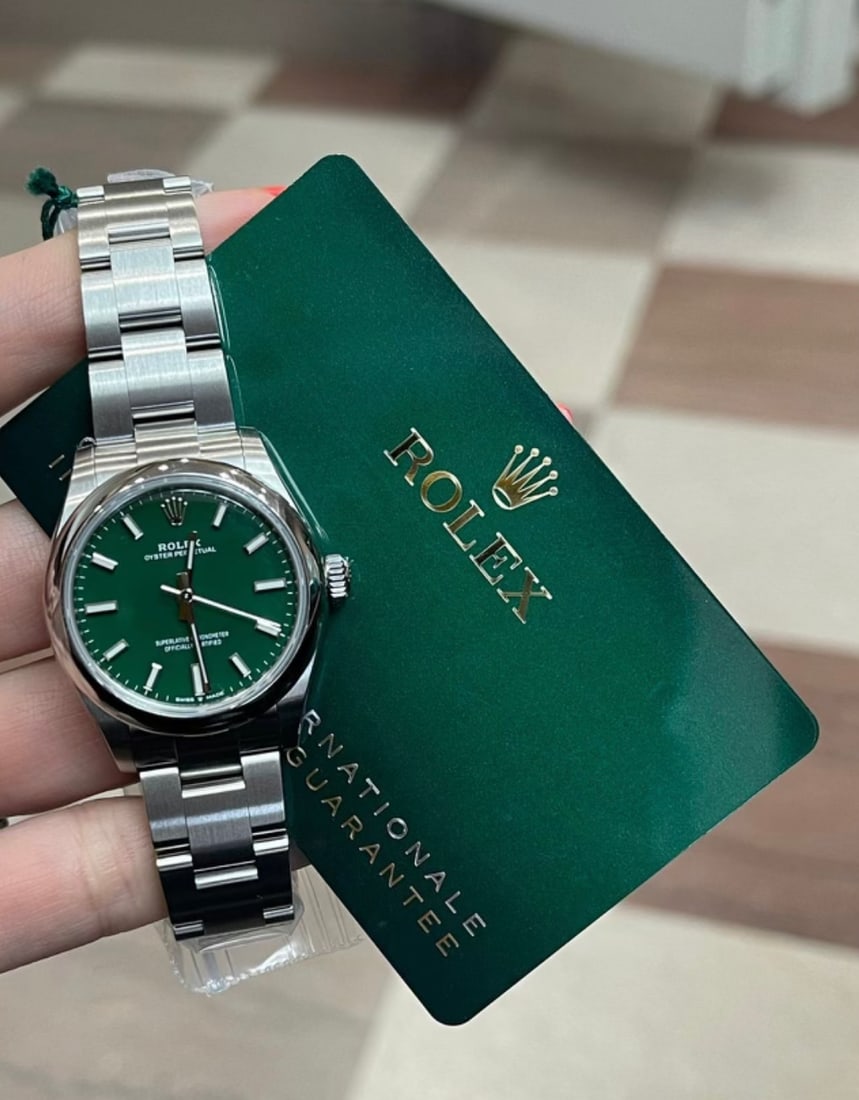 Brand New 31mm Pastel Green Rolex Osyterperpetual Comes with Box & Papers: Brand New 31mm Pastel Green Rolex Osyterperpetual Comes with Box & Papers #PAPPS18347v8