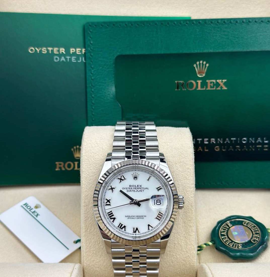 36mm Fluted White Dial Jubilee Oysterperpetual Datejust Rolex Comes With Bo: 36mm Fluted White Dial Jubilee Oysterperpetual Datejust Rolex Comes With Box & Papers #PAPPS23510v15