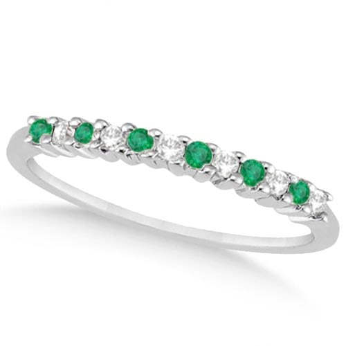 Diamond Hamsa Pendant Necklace 14k White Gold 0.16ctw: CENTER STONE; Diamond CENTER STONE CLARITY; SI1-SI2 CENTER STONE COLOR; J-K CENTER STONE SETTING; Pave SIDE STONE CLARITY; SIDE STONE COLOR; SIDE STONE SETTING; ctw OF SIDE STONE: SIDE STONE QUALITY;