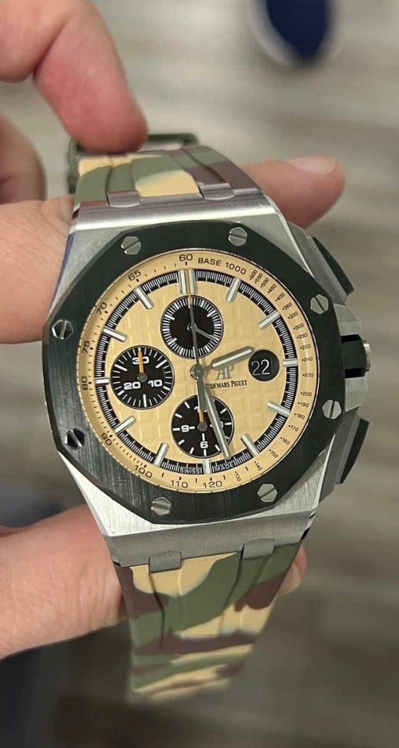 Audemars Piguet Camo Comes with Box & Papers: Audemars Piguet Camo Comes with Box & Papers #PAPPS15911v8