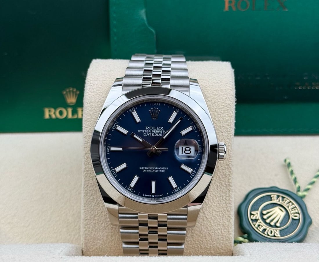 Rolex Oysterperpetual Datejust 41mm Navy Blue Dial Jubileee Comes With Box: Rolex Oysterperpetual Datejust 41mm Navy Blue Dial Jubileee Comes With Box & Papers #PAPPS23462v15