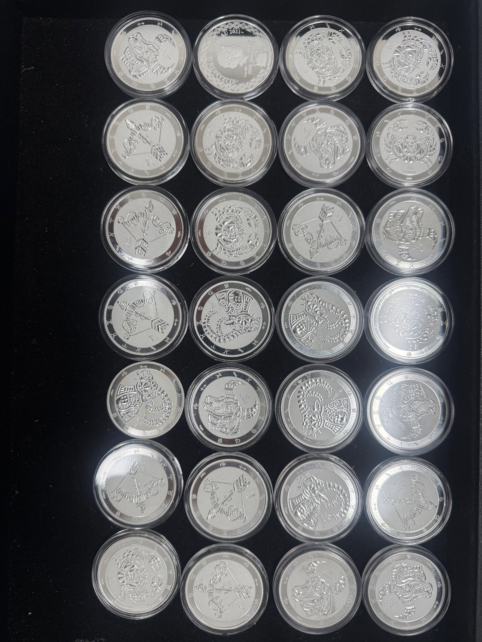 Mixed Lot of Tokelau Zodiac Series 1 Ounce Pure Silver Rounds .999 28 piece: Mixed Lot of Tokelau Zodiac Series 1 Ounce Pure Silver Rounds .999 28 pieces #PAPPS98330v15
